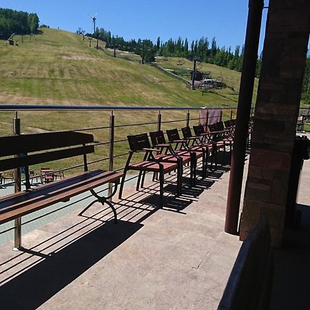 ホテルOsrodek Sportu I Rekreacji Gora Kamiensk Ozga エクステリア 写真